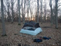 Sierra Designs Yahi 4 -Outdoor Camping Sales DSCN0794