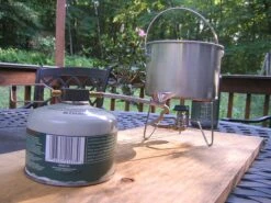 Open Country Aluminum Covered Kettle - 2 Quart 7 Open Country Aluminum Covered Kettle - 2 Quart -Outdoor Camping Sales Kovea spider in use